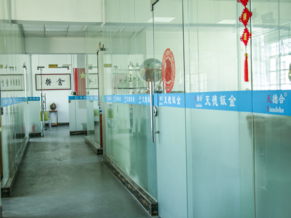 办公环境.jpg
